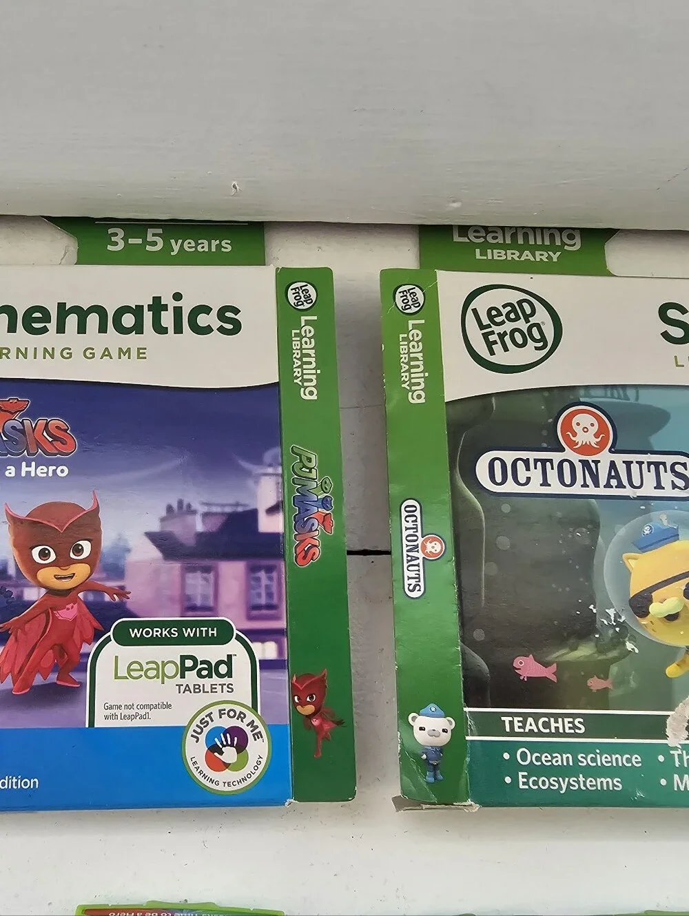 LeapFrog LeapPad Ultimate Kids Learning Tablet - White & Green